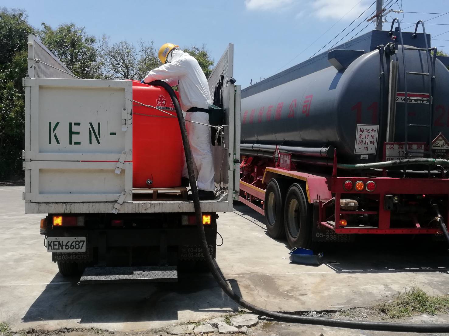 台塑塑膠工業股份有限公司特別供應雲林縣各鄉鎮市公所清潔隊消毒水20,000公升